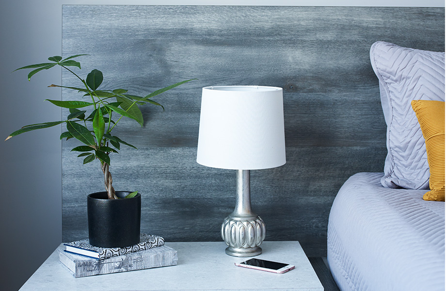 Umbra Oak and White Shalestone