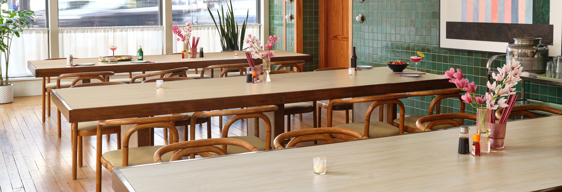 Table en stratifié grain de bois